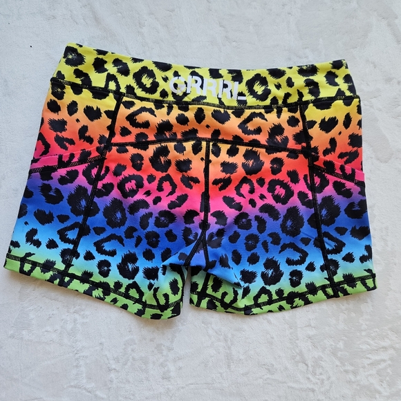 GRRRL Clothing Cheetah Print Rainbow Next Level Pocket Shorts Kortney/Heather - Picture 6 of 6